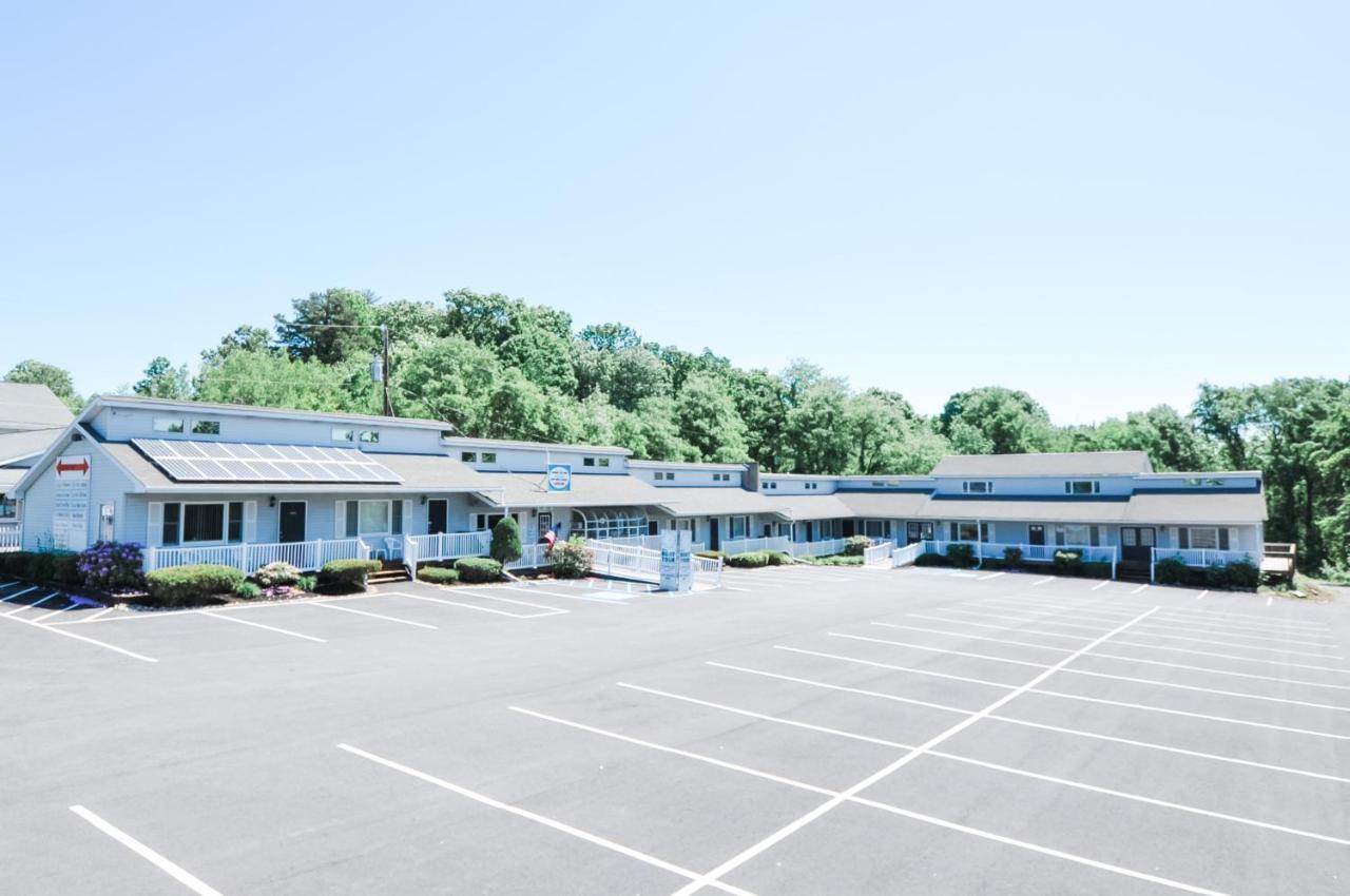 East Shore Lodging Hawley المظهر الخارجي الصورة